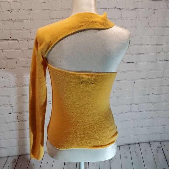 ASOS design eyelash one sleeve orange sweater - Picture 3 of 7